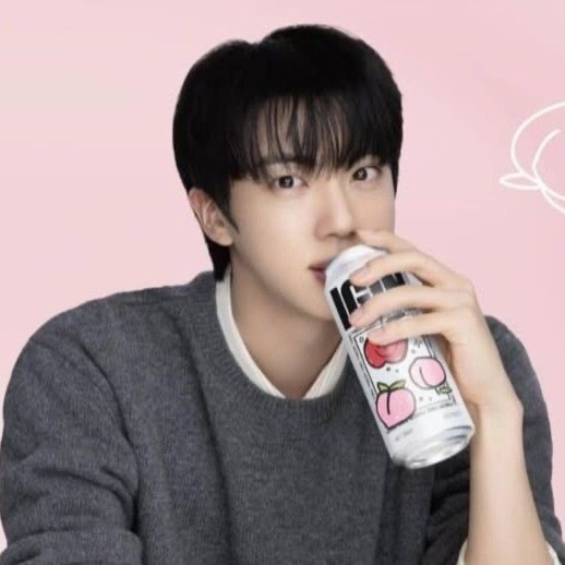 ジン (BTS)の最近の活動写真