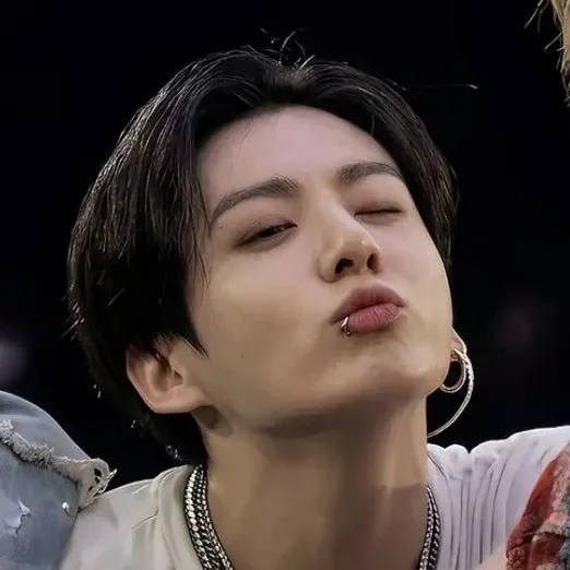 Foto terbaru Jungkook (BTS)