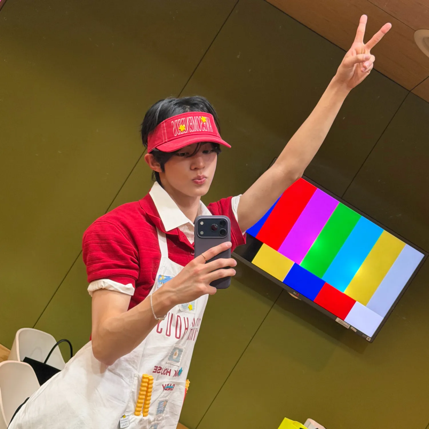 Behind-the-scenes cut of TWS