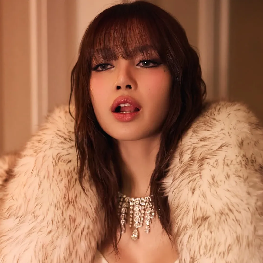 Potret di balik layar Lisa (BLACKPINK)
