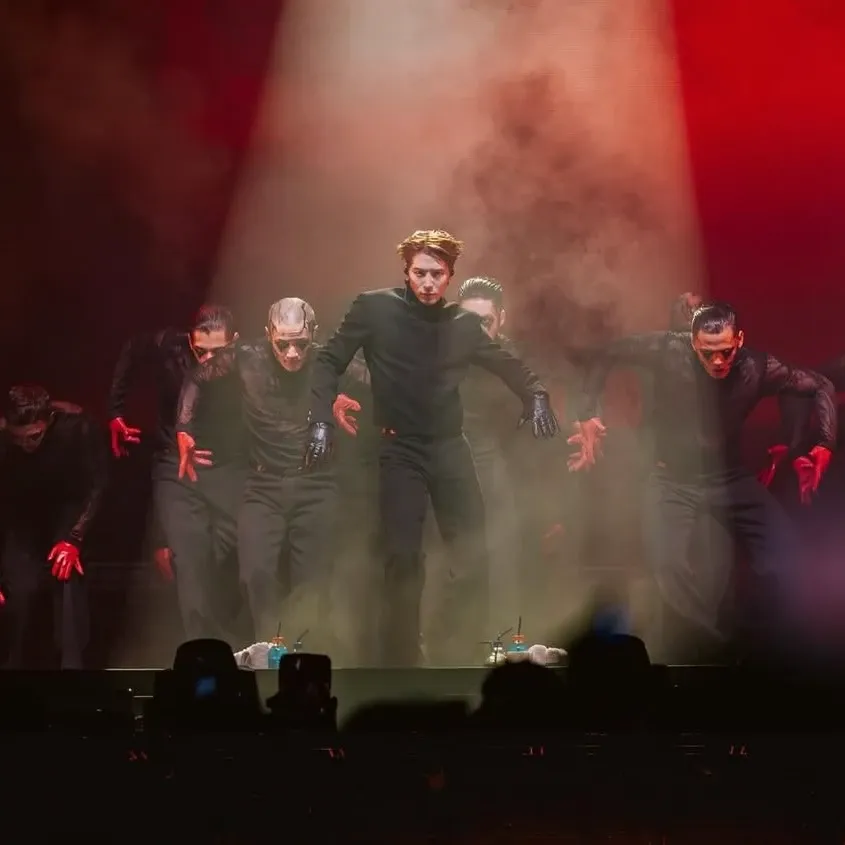 Behind-the-scenes cut of Jackson (GOT7)