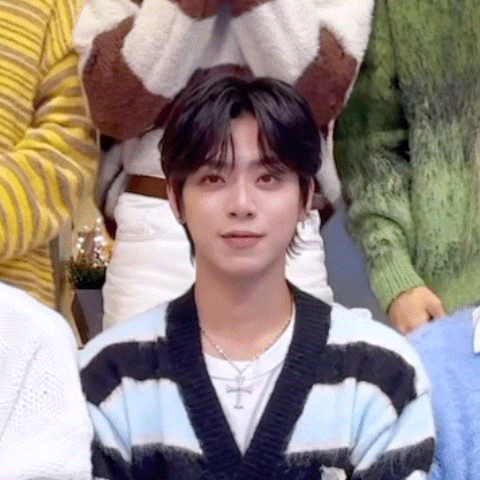 Latest photo of Chiwon (SEVENTOEIGHT)