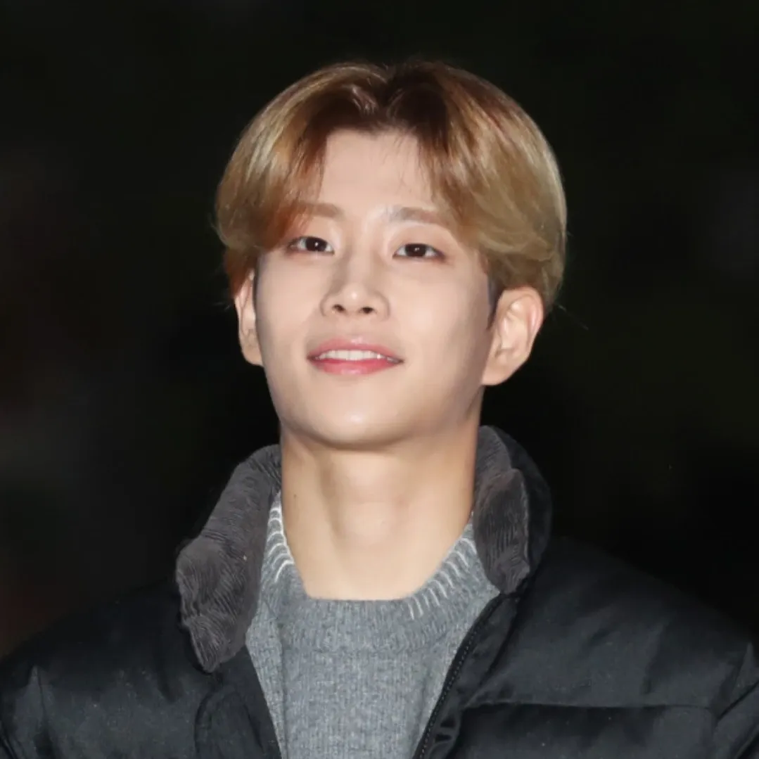 Latest photo of MJ (ASTRO)