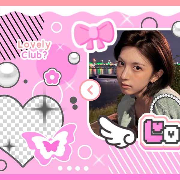 Signature photo of NMIXX capturing their charm