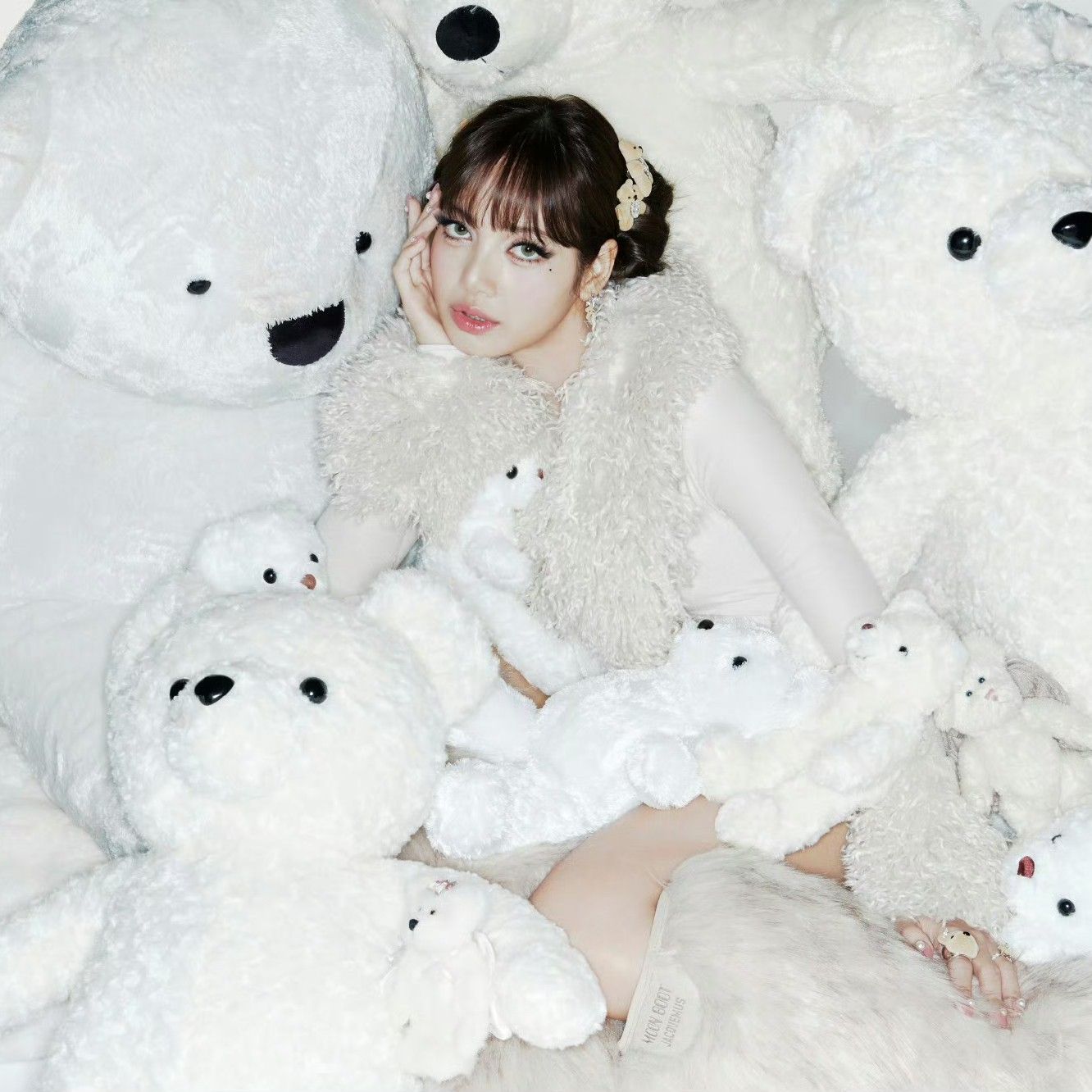 Momen yang diabadikan oleh penggemar Lisa (BLACKPINK)