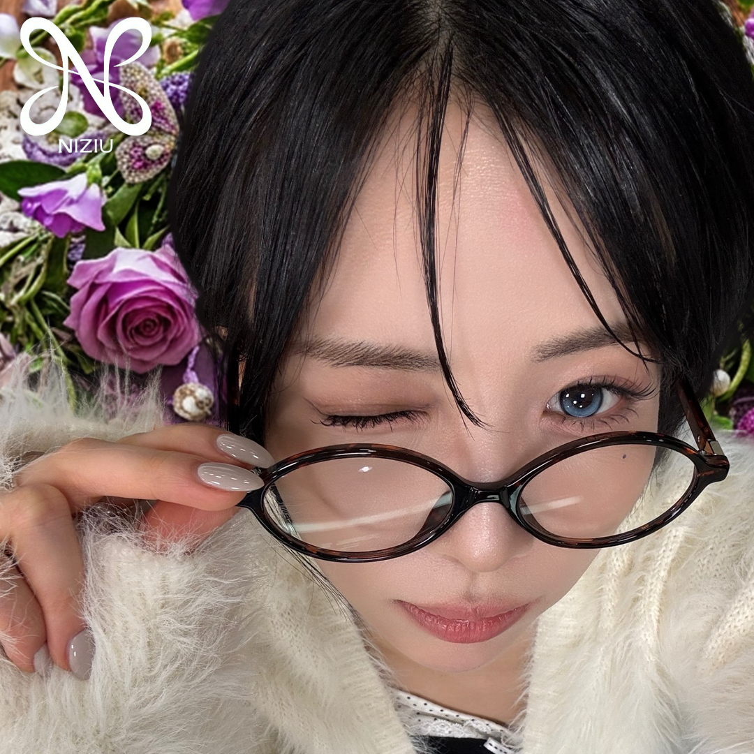 Behind-the-scenes cut of Maya (NiziU)