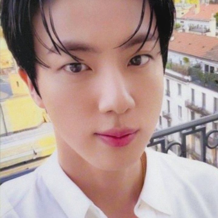 Foto terbaru Jin (BTS)