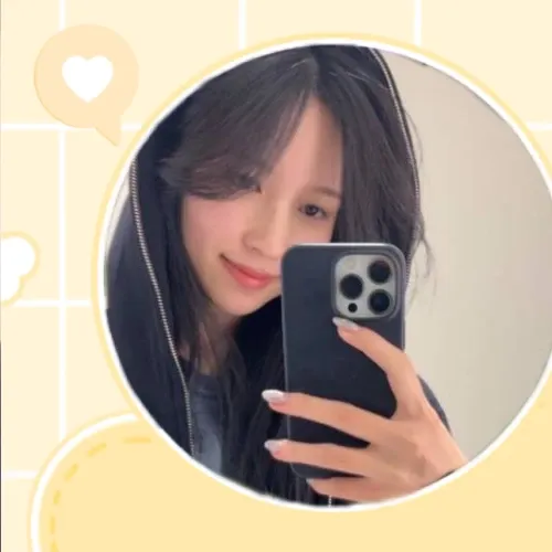 Momen yang diabadikan oleh penggemar Mina (TWICE)