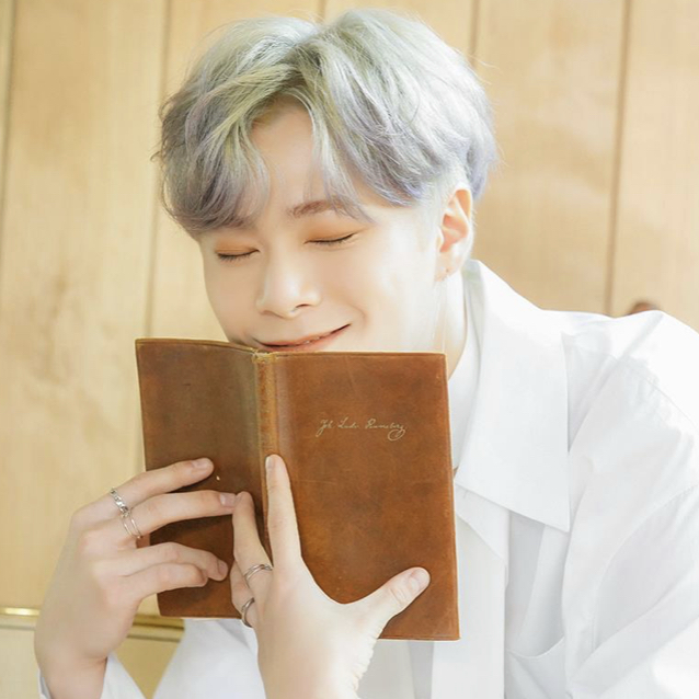 Behind-the-scenes cut of Moonbin (ASTRO)