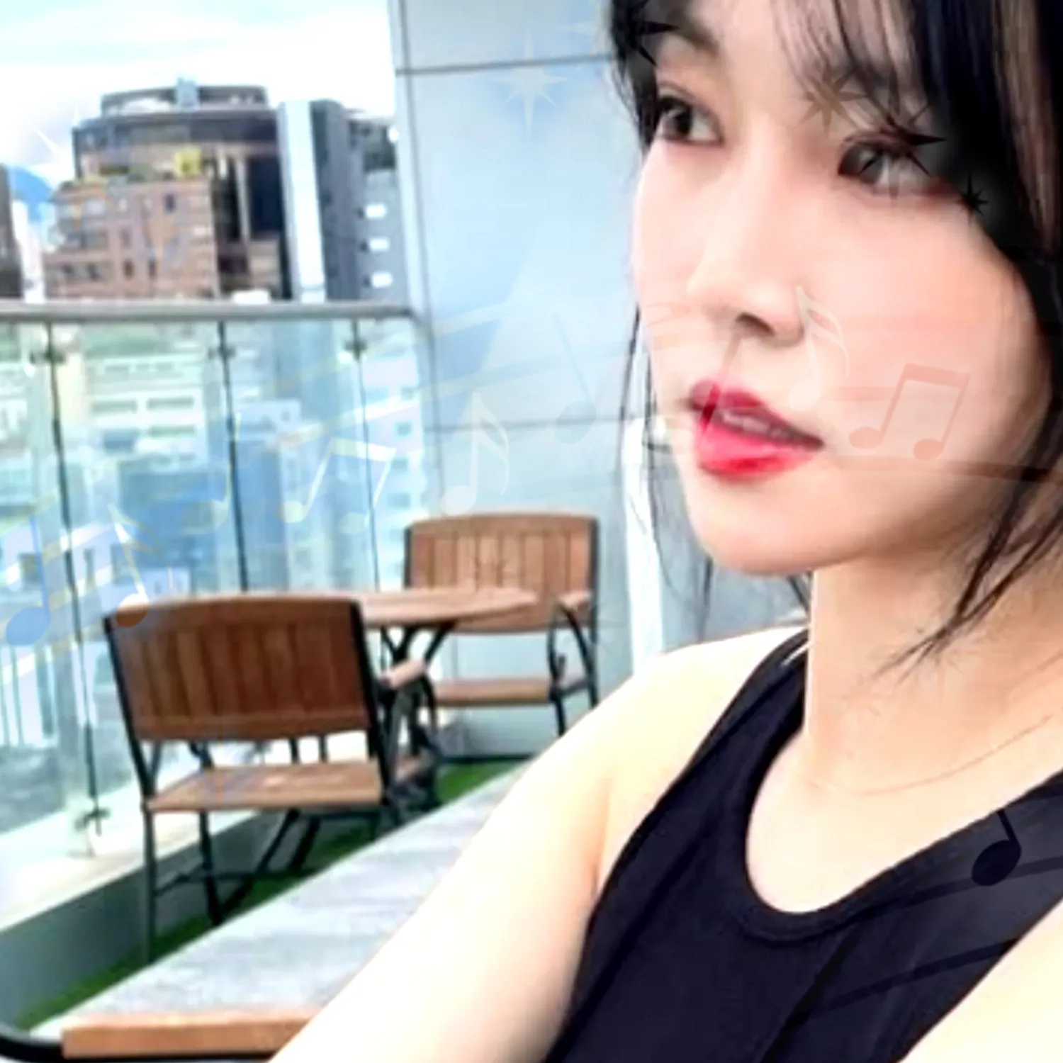 Latest photo of Yuju (GFRIEND)