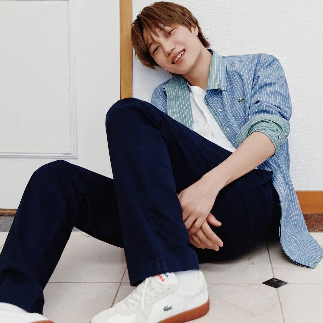 Behind-the-scenes cut of EXO