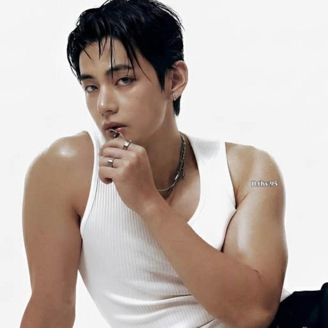 Recent activity shot of V (BTS)