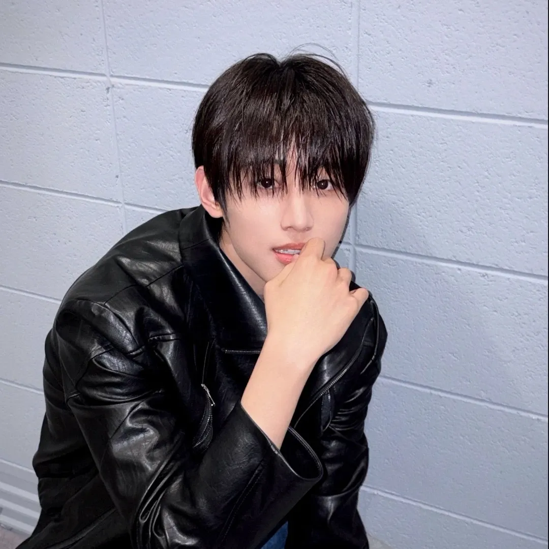 A moment captured by Jang yonghoon (IDID)'s fan