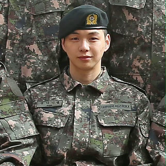 강다니엘의 최신 사진