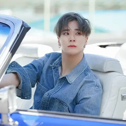 Latest photo of Moonbin (ASTRO)