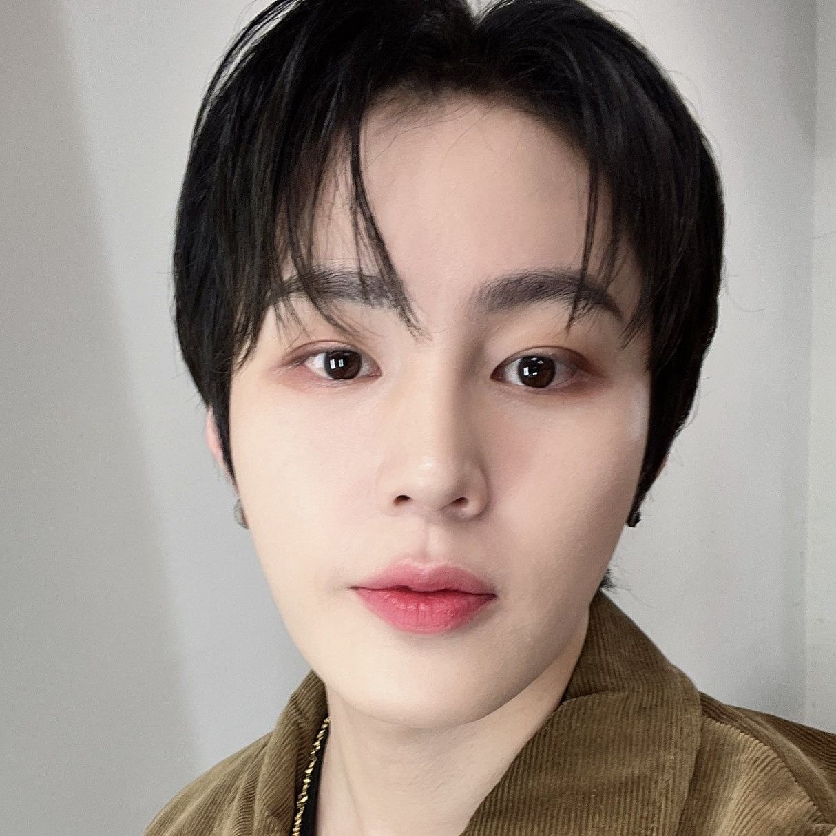 하성운 최근 활동샷