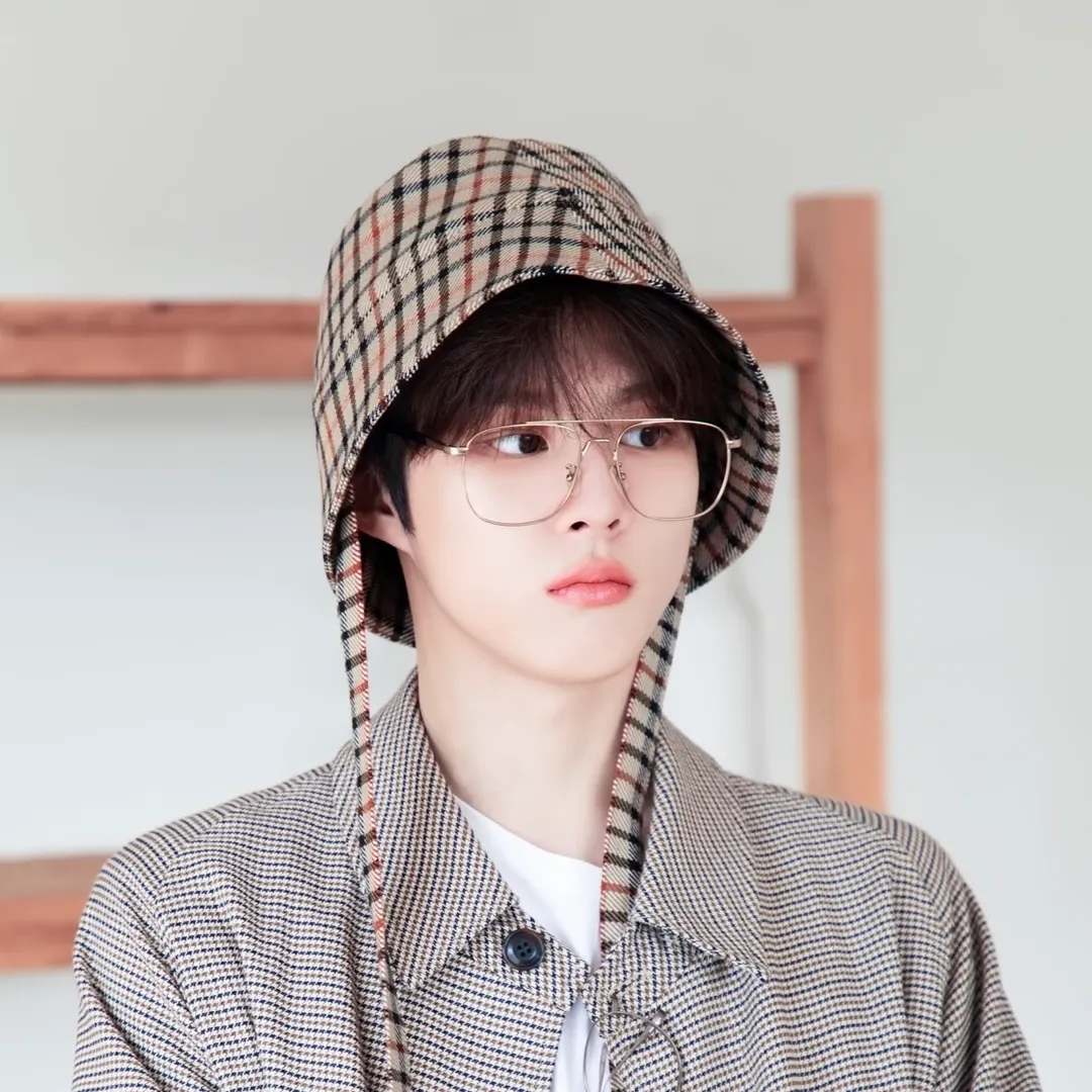 김우석의 최신 사진