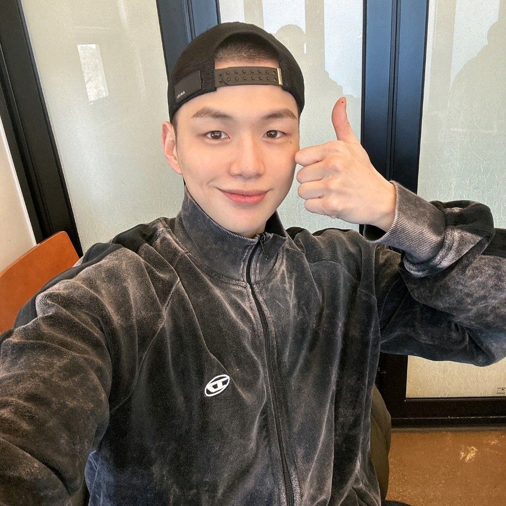 강다니엘 최근 활동샷