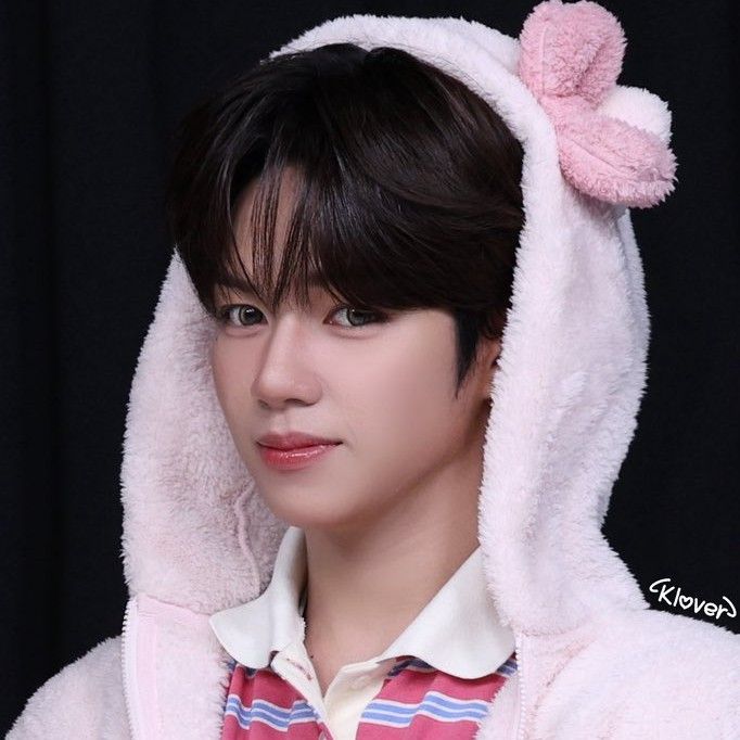 Latest photo of JL (AHOF)