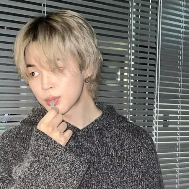 Foto aktivitas terbaru BTS