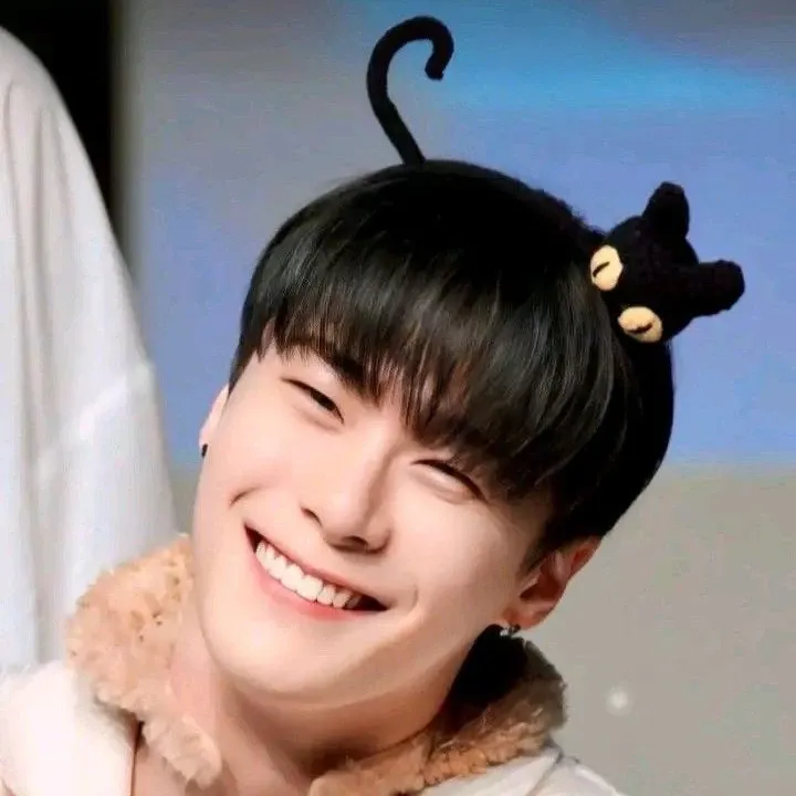 Latest photo of Eunwoo (ASTRO)