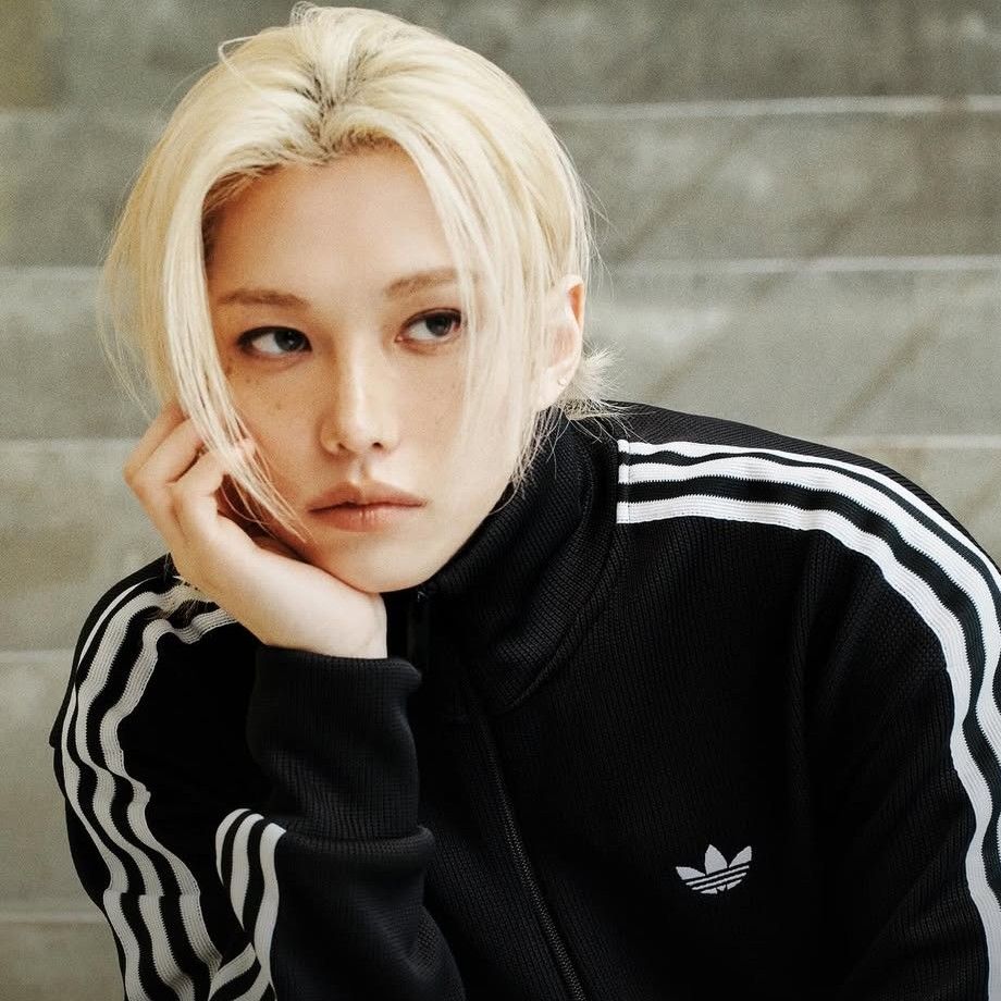 Latest photo of Felix (Stray Kids)