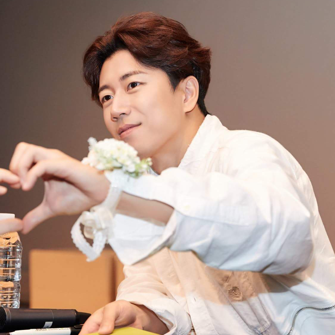 Behind-the-scenes cut of SECHSKIES