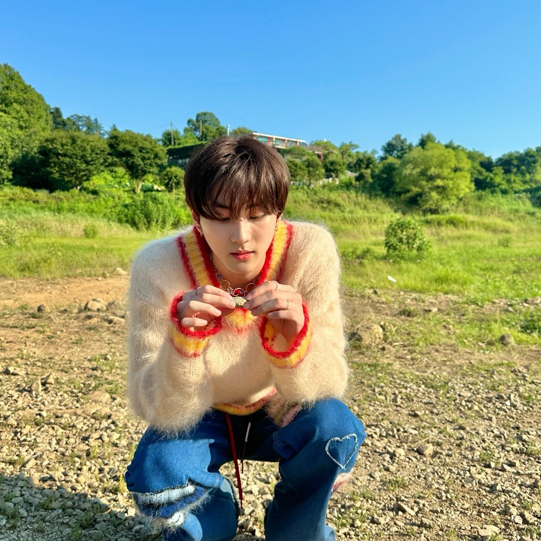 Latest photo of Jungwon (ENHYPEN)