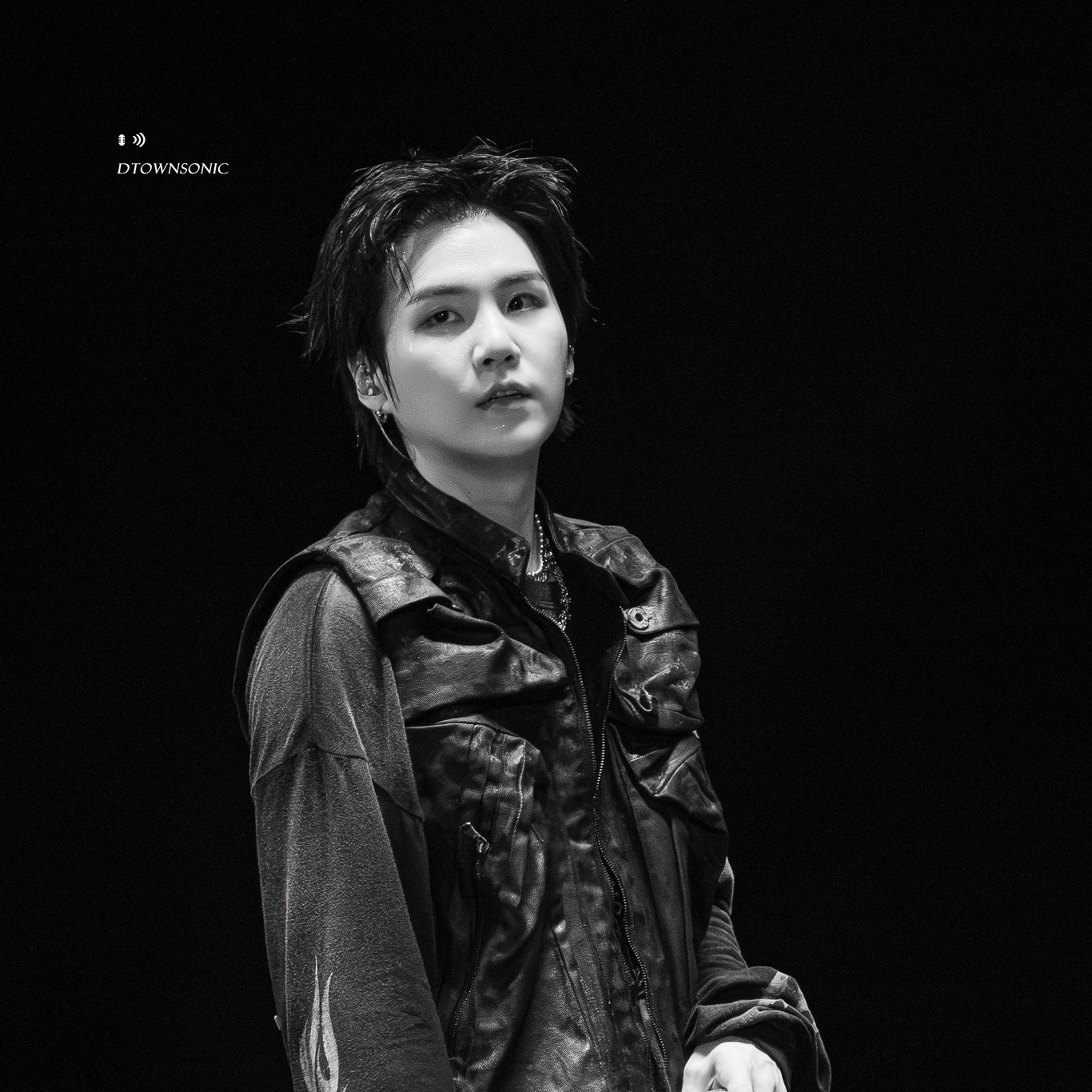 Foto aktivitas terbaru SUGA (BTS)