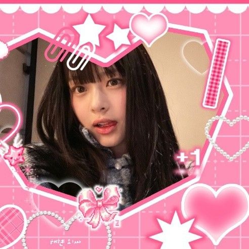 Recent activity shot of HANNI (NewJeans)