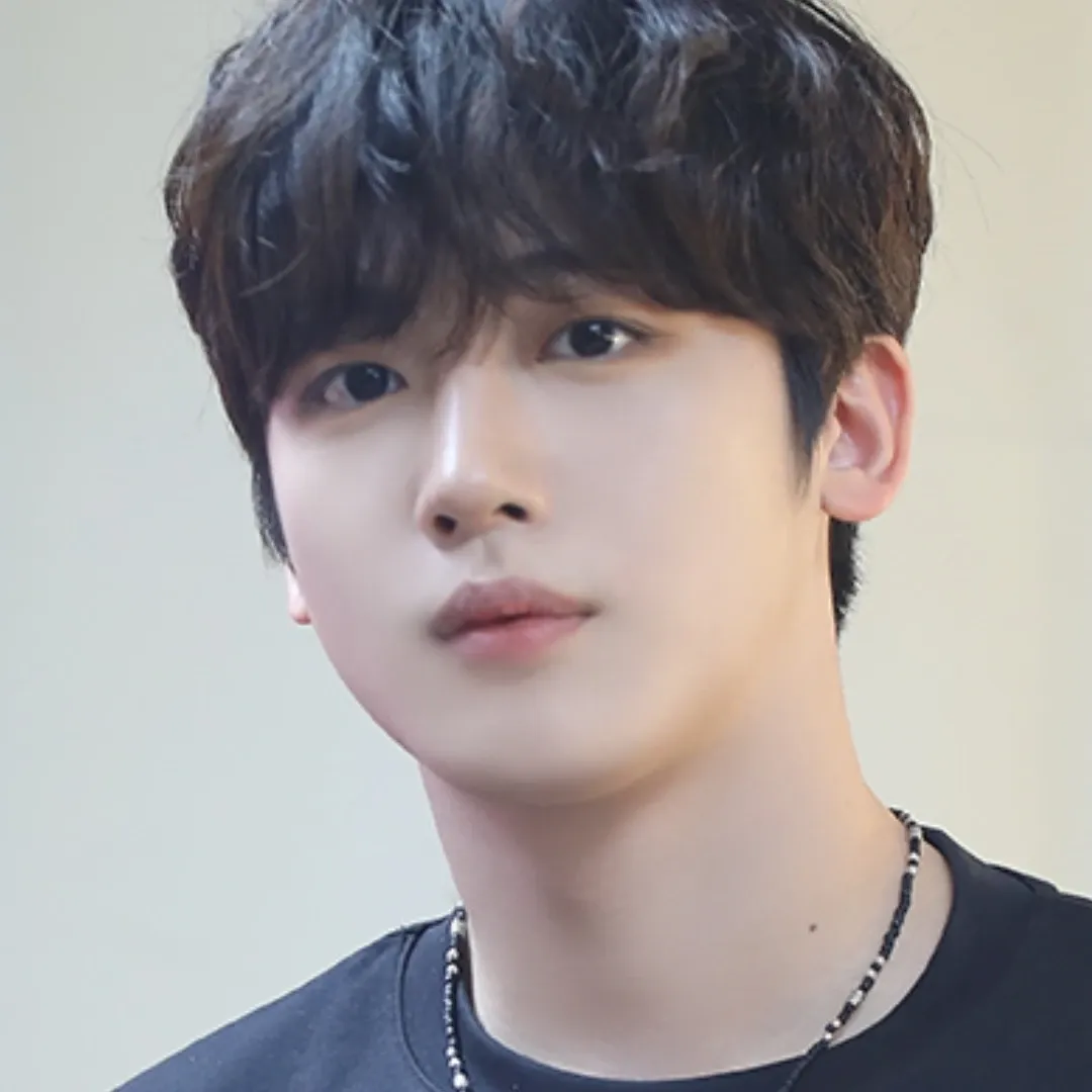 Recent activity shot of Kim Yohan (WEi)