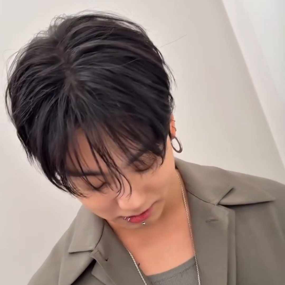 柾國 (防彈少年團)的最新活動照片