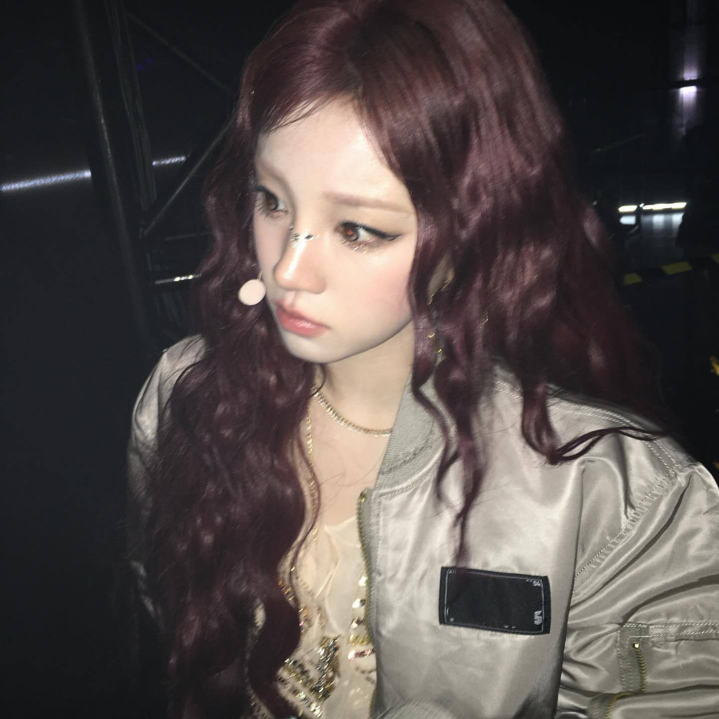 Behind-the-scenes cut of Yuqi (i-dle)