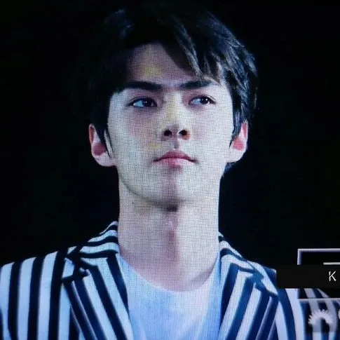 세훈 (EXO)의 최신 사진