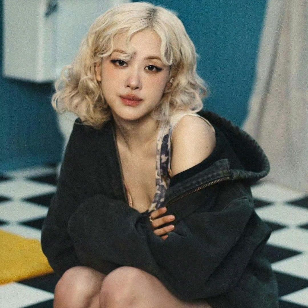 로제 (BLACKPINK)의 비하인드 컷