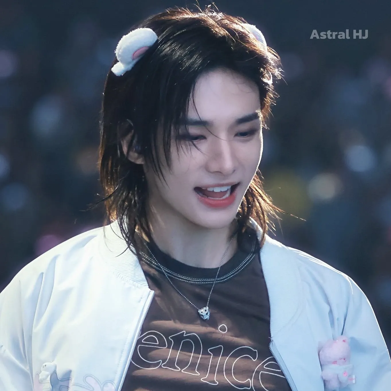 Latest photo of Hyunjin (Stray Kids)