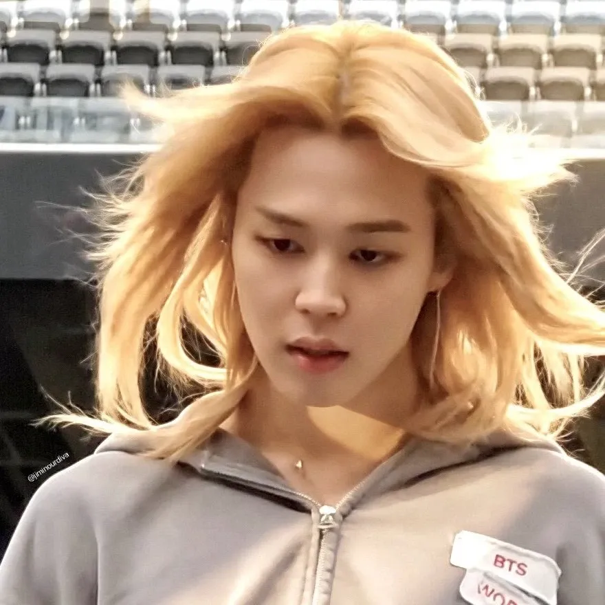 Momen yang diabadikan oleh penggemar Jimin (BTS)