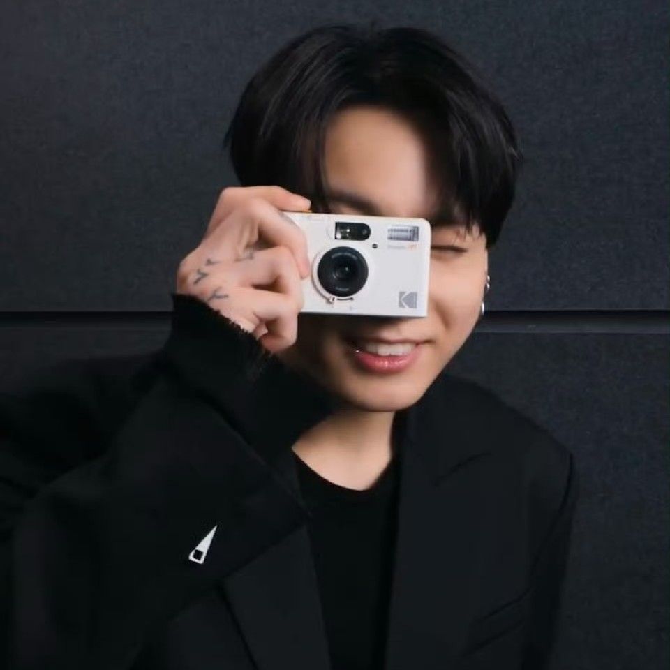 A moment captured by Jungkook (BTS)'s fan