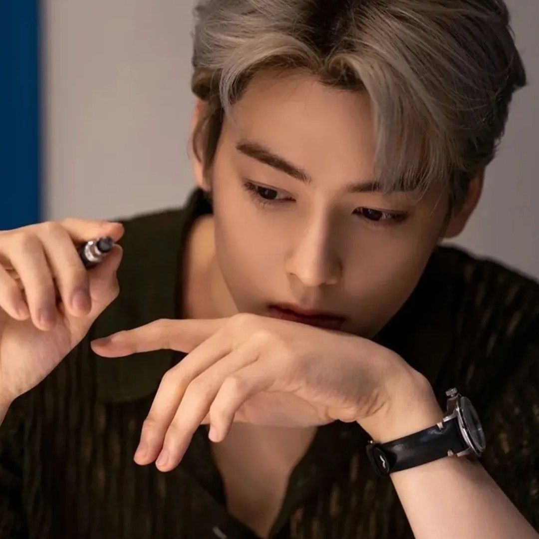 Latest photo of Eunwoo (ASTRO)