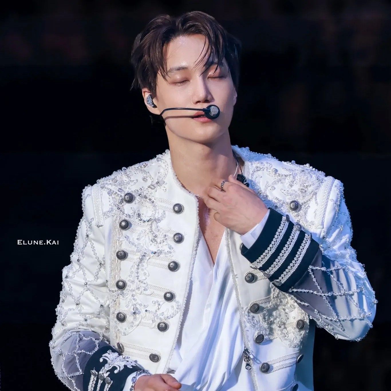 Momen yang diabadikan oleh penggemar Kai (EXO)