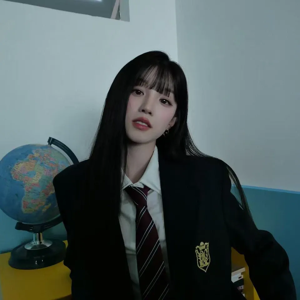Potret di balik layar Yuqi (i-dle)
