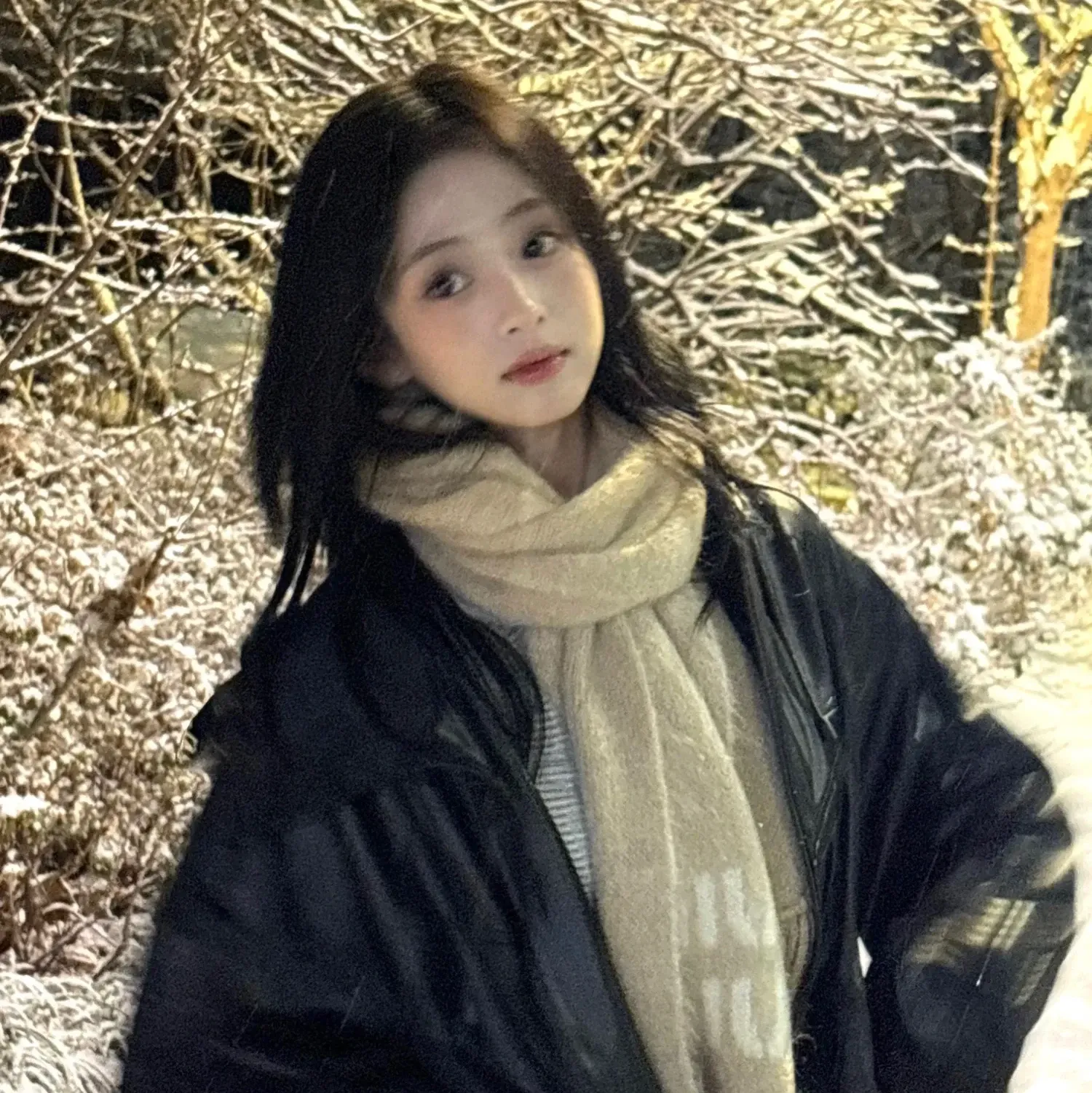 Foto aktivitas terbaru Ahyeon (BABYMONSTER)