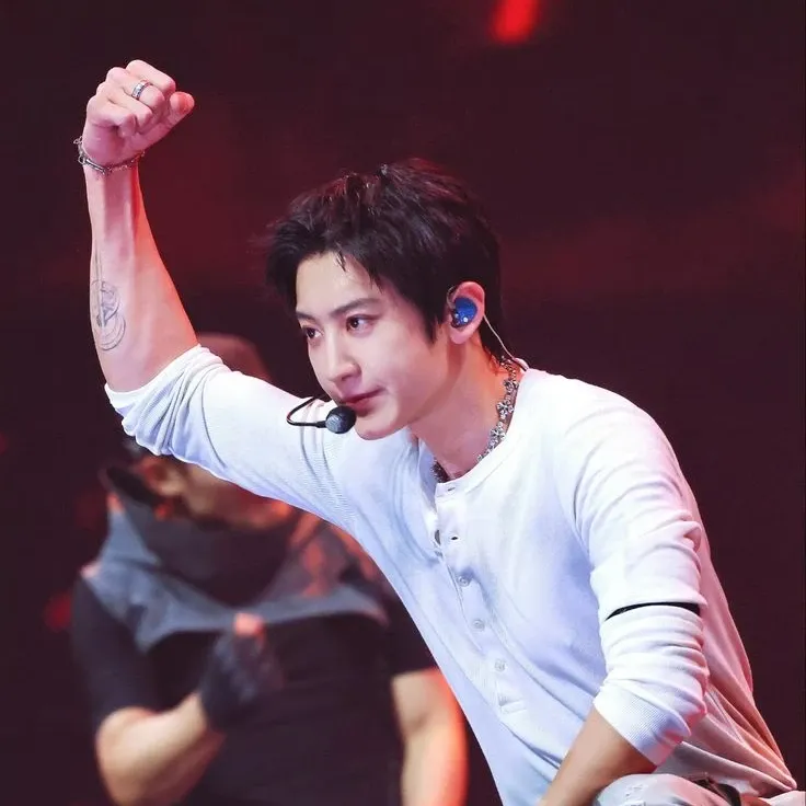 찬열 (EXO)의 최신 사진