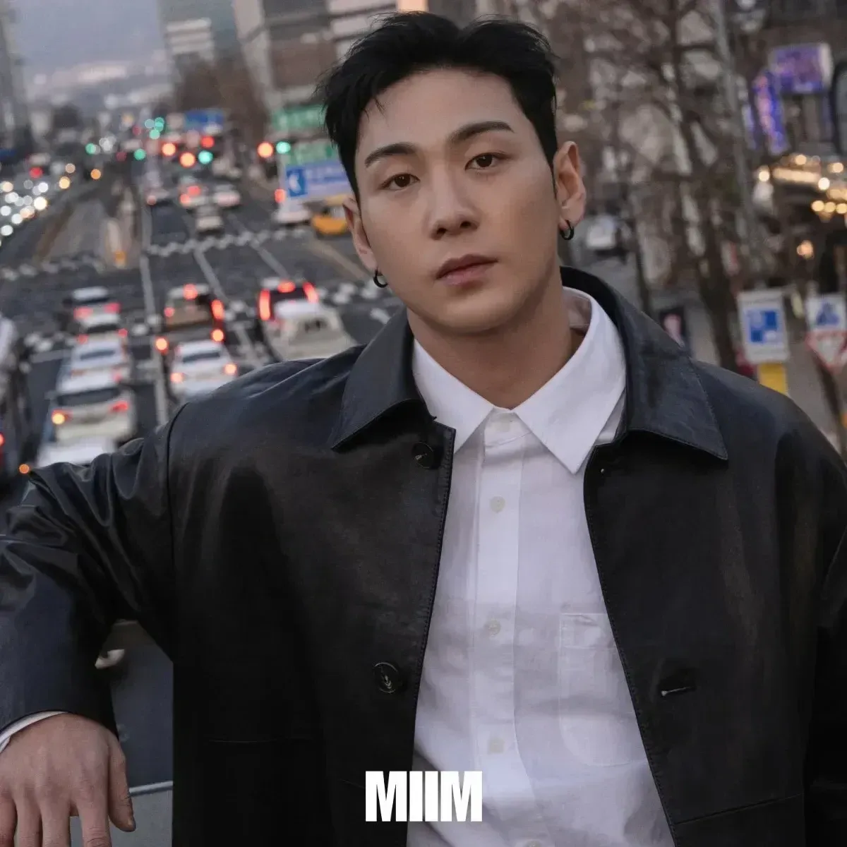 백호의 비하인드 컷