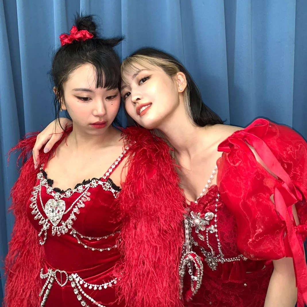 Momen yang diabadikan oleh penggemar Momo (TWICE)