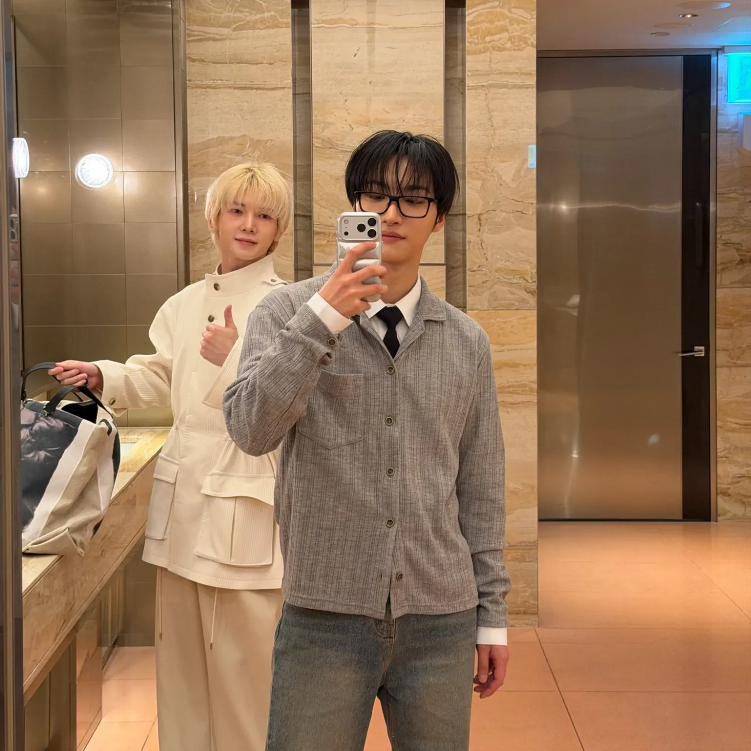 에이티즈의 비하인드 컷