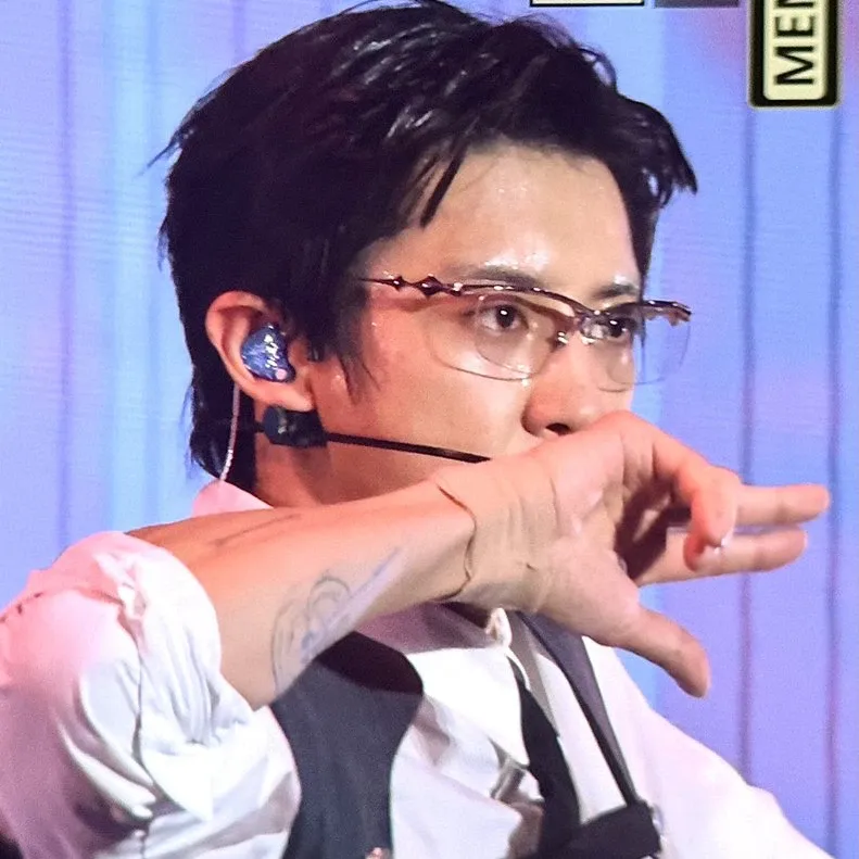 찬열 (EXO)의 비하인드 컷