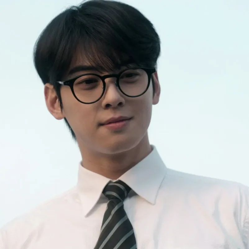 Latest photo of Eunwoo (ASTRO)