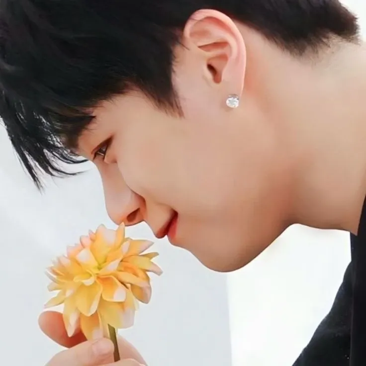 A moment captured by Moonbin (ASTRO)'s fan