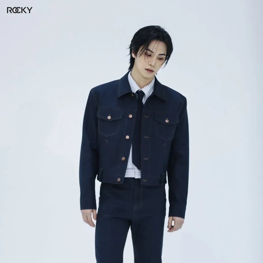 아스트로의 최신 사진